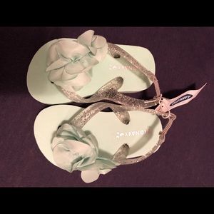 Old Navy, toddler flip flops